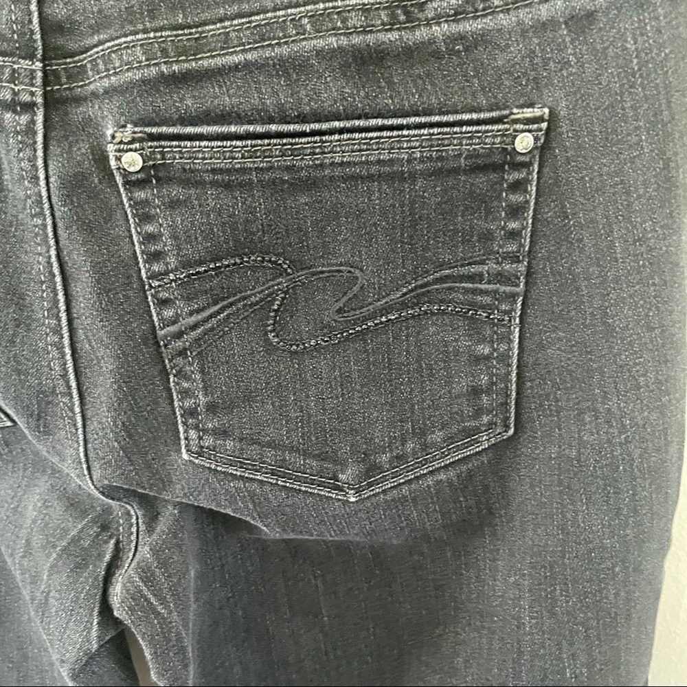 WHBM Blanc Jeans in Black - Picture 5 of 7